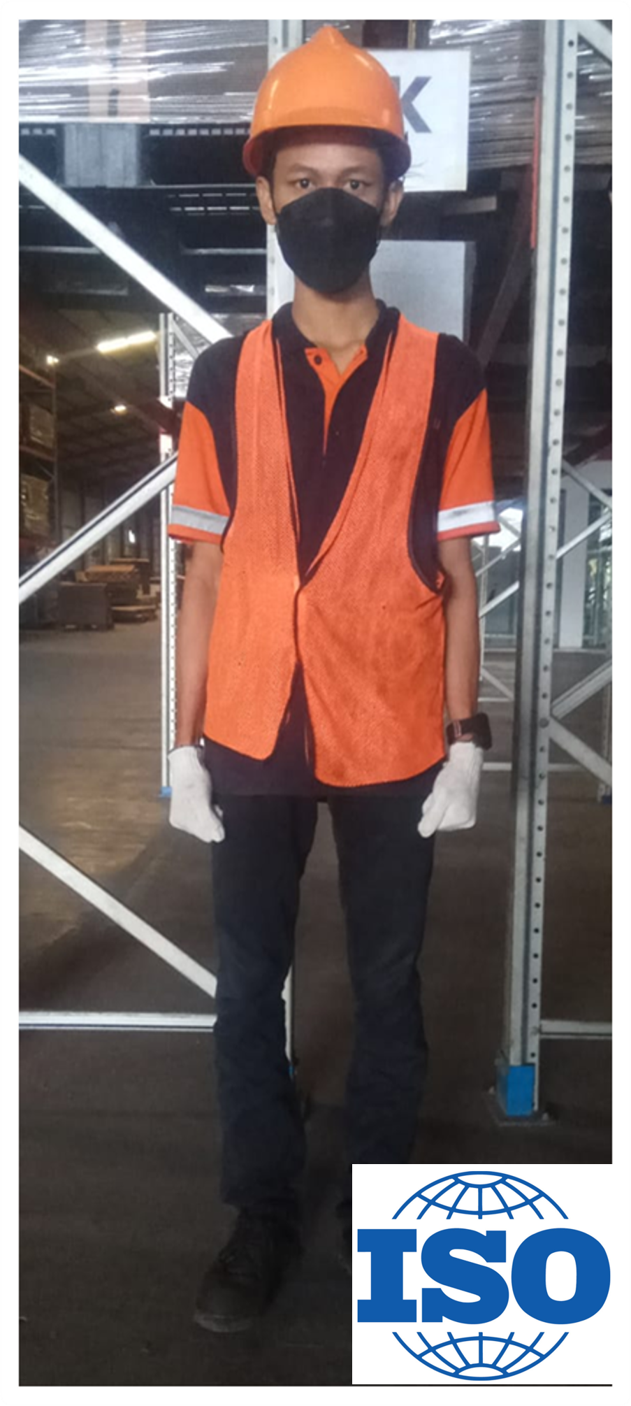 Operator with PPE following ISO safety standards